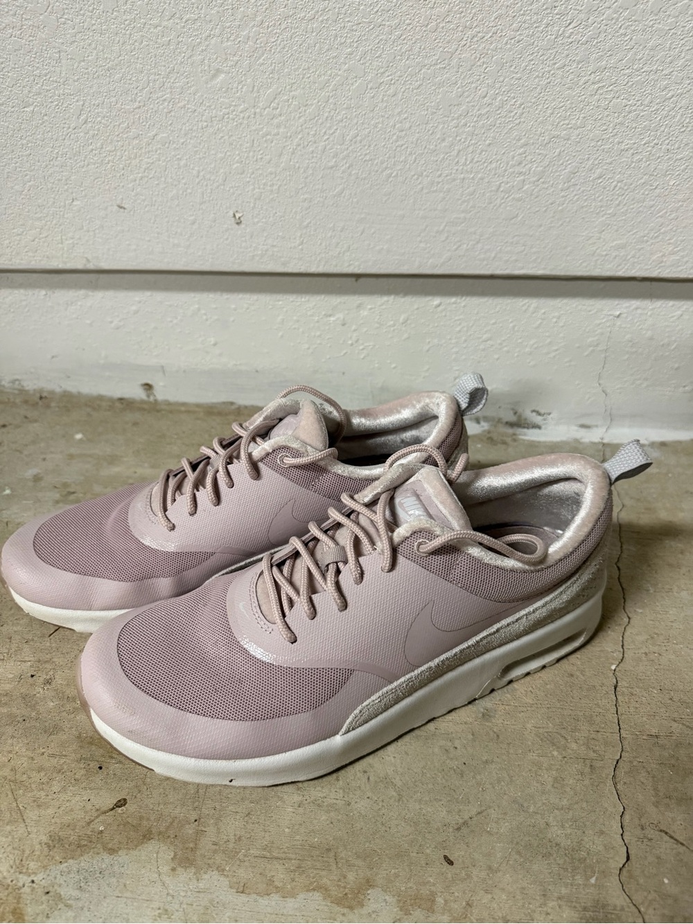 Nike Air Max Thea Lux Pink White Sneakers Running Shoes 881203-600 US 9.5 Womens